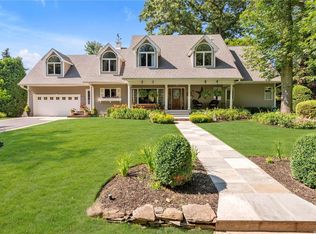 45 Mar Kan Dr, Northport, NY 11768