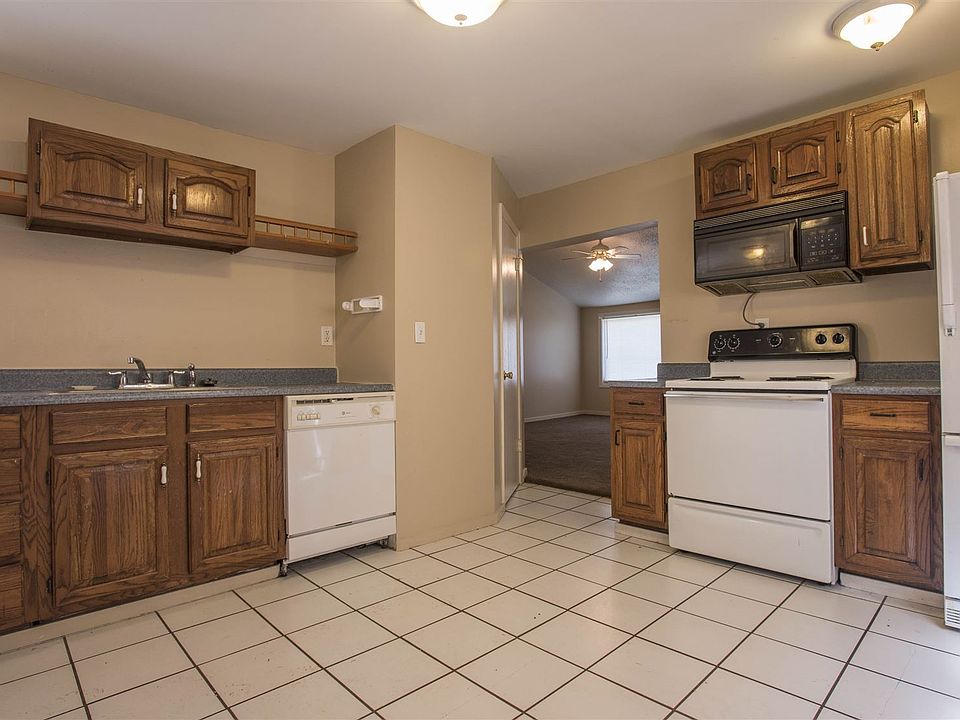 1st image of 242 Connolly Dr