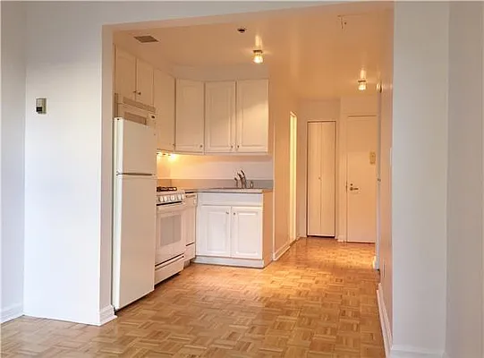 Rented by Compass | media 2