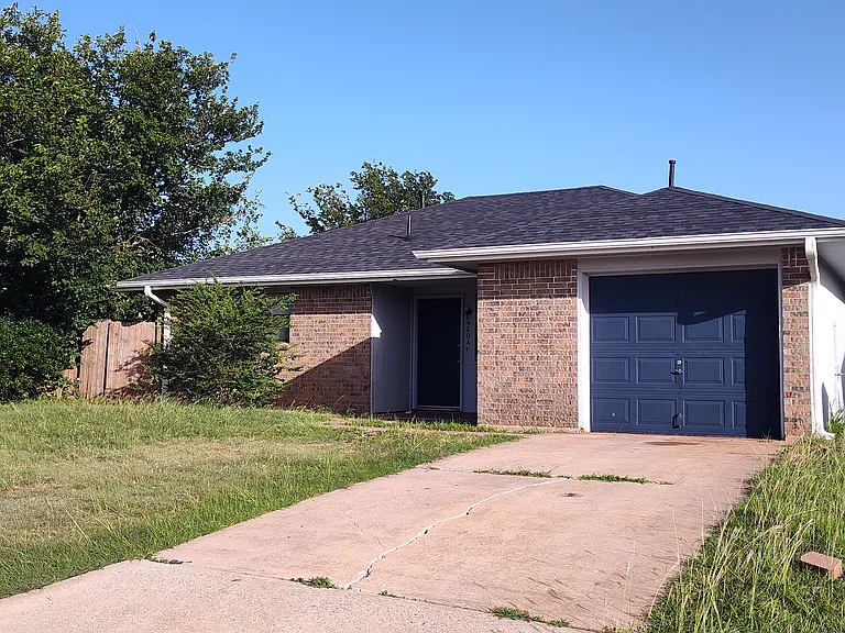 4804 SW K Ave — Photo 1