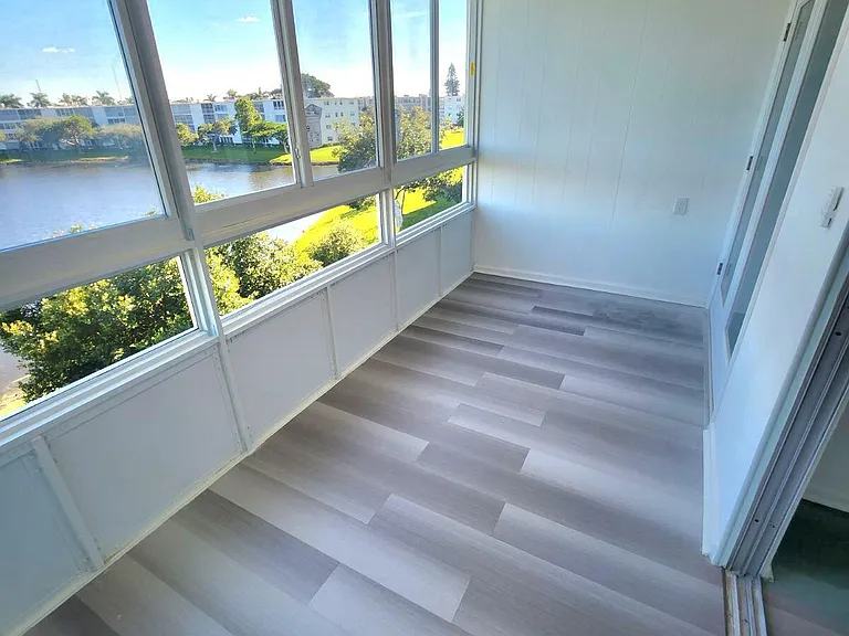 4047 Lincoln Pl #C — Photo 23