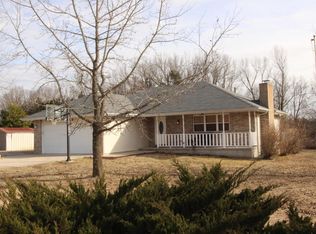 195 Cedar Ravine Dr, Seymour, MO 65746
