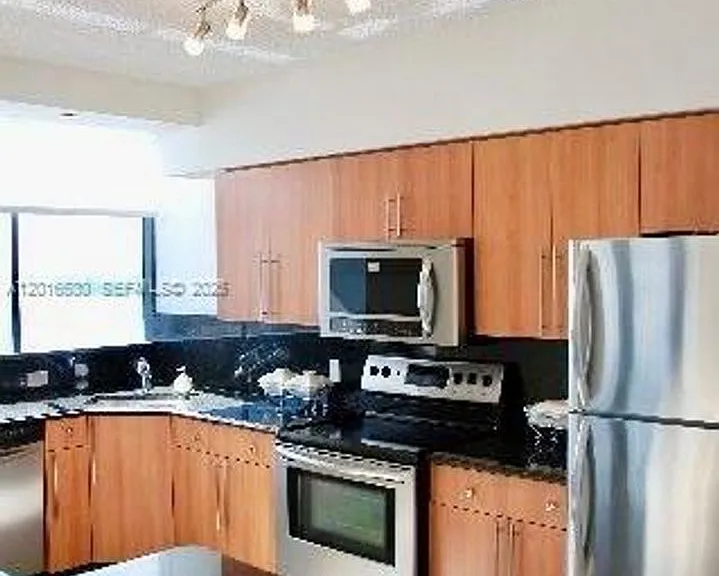 1330 West Ave #1104 — Photo 5