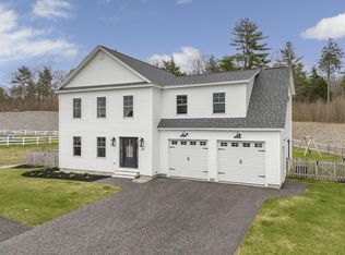 36 York Ridge Dr, North Yarmouth, ME 04097