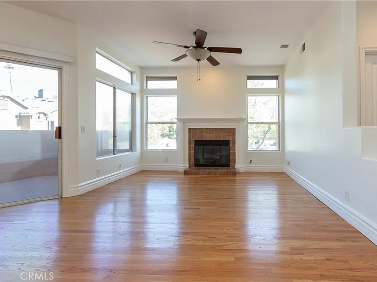 28456 Klondike Dr — Photo 9