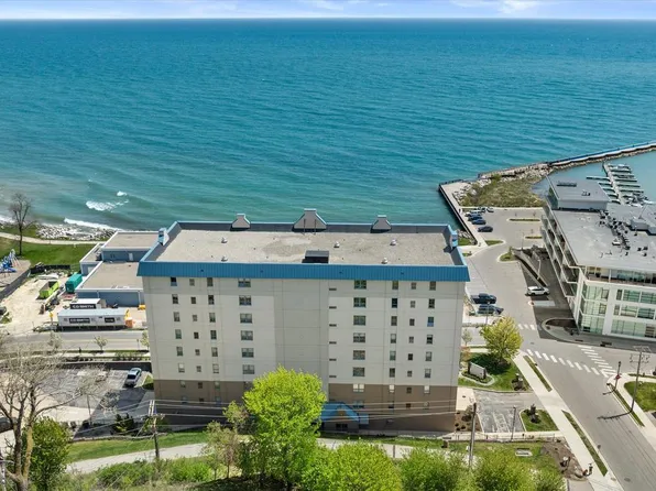 415 N Lake STREET #701, Port Washington, WI 53074