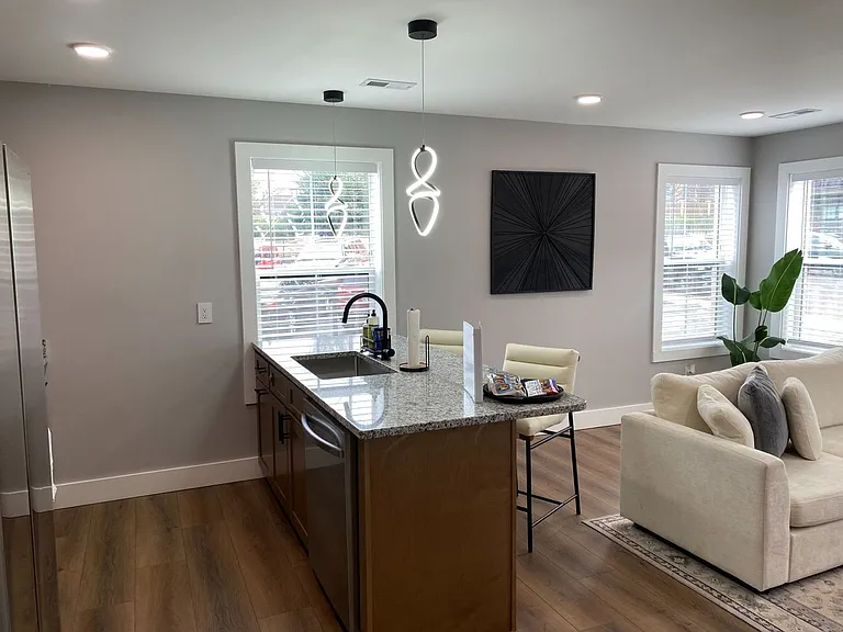 2209 Highland Ave — Photo 14