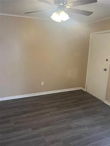 1520 Kenneth St #3 — Photo 2