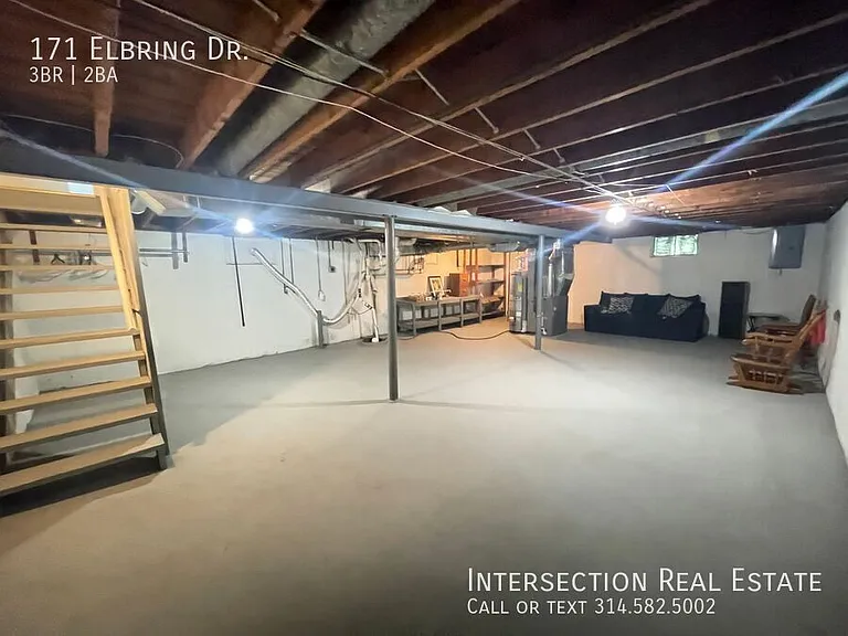 171 Elbring Dr — Photo 15