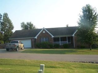250 Valiant Dr, Paducah, KY 42001