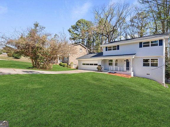 2nd image of 2116 Twin Falls Rd