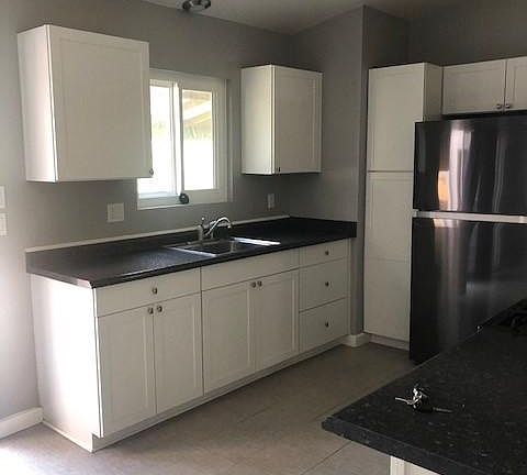 2nd image of 454 Lado De Loma Dr