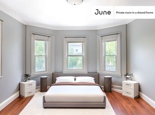 26 Charnwood Rd #2-B, Somerville, MA 02144