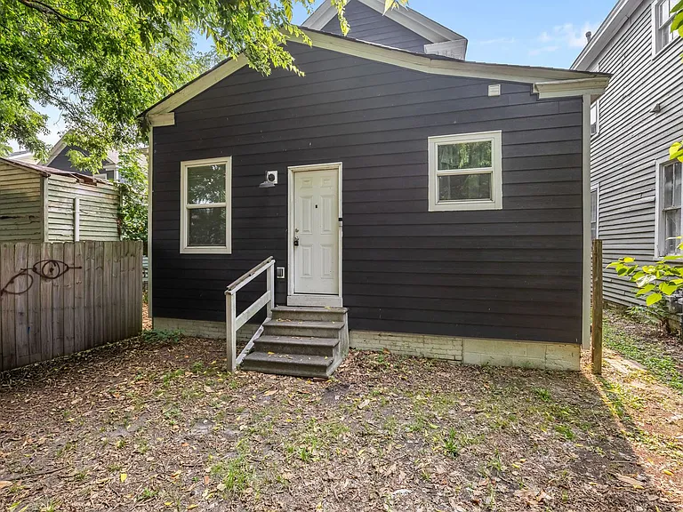 126 Linden Avenue — Photo 3