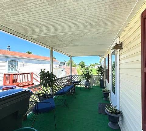 3rd image of 207 Pheasant Ridge Cir