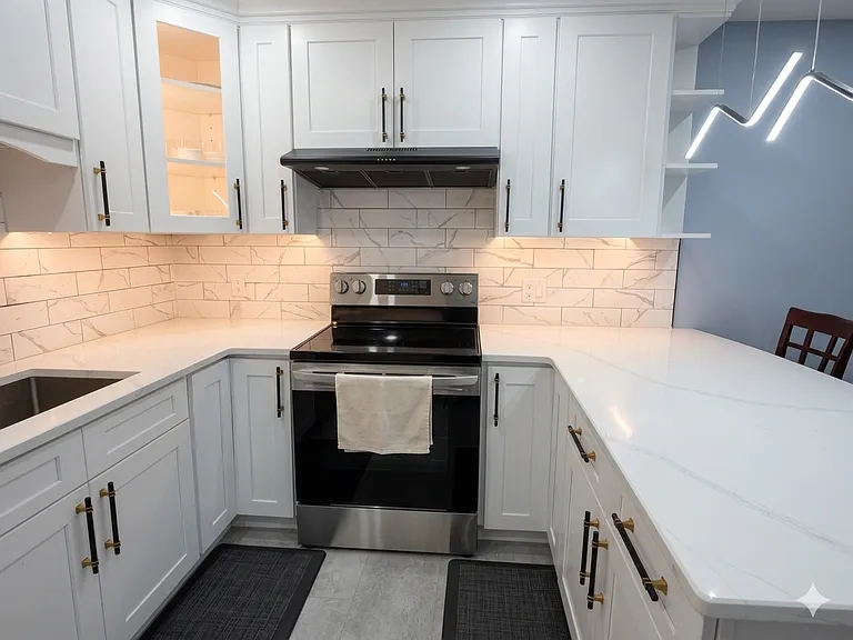 1747 Oneida St — Photo 6