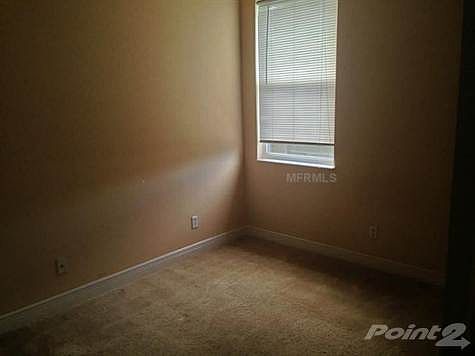 5th image of 2212 Villa Dr