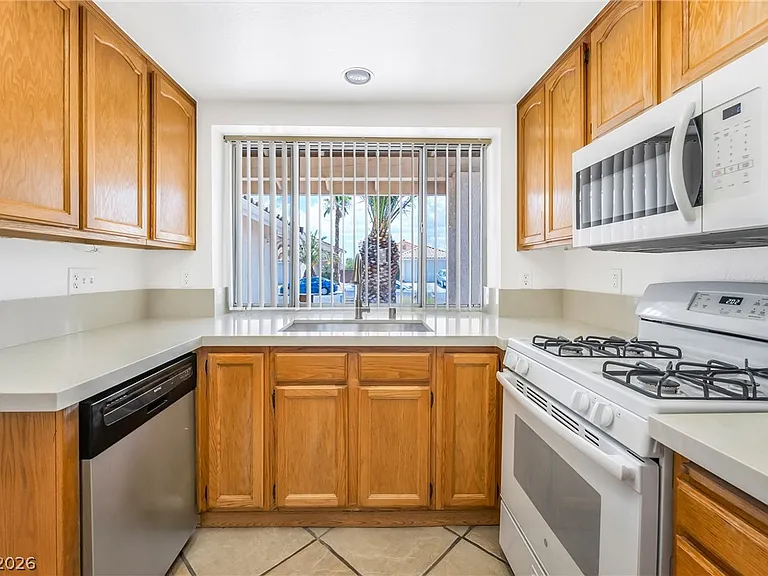 7648 Little Valley Ave — Photo 8