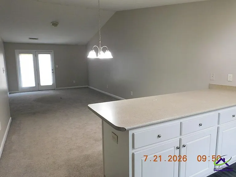 128 Kingston Village Dr — Photo 3