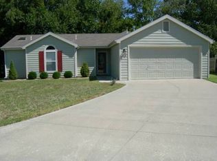 910 N Michigan St, Lawrence, KS 66044
