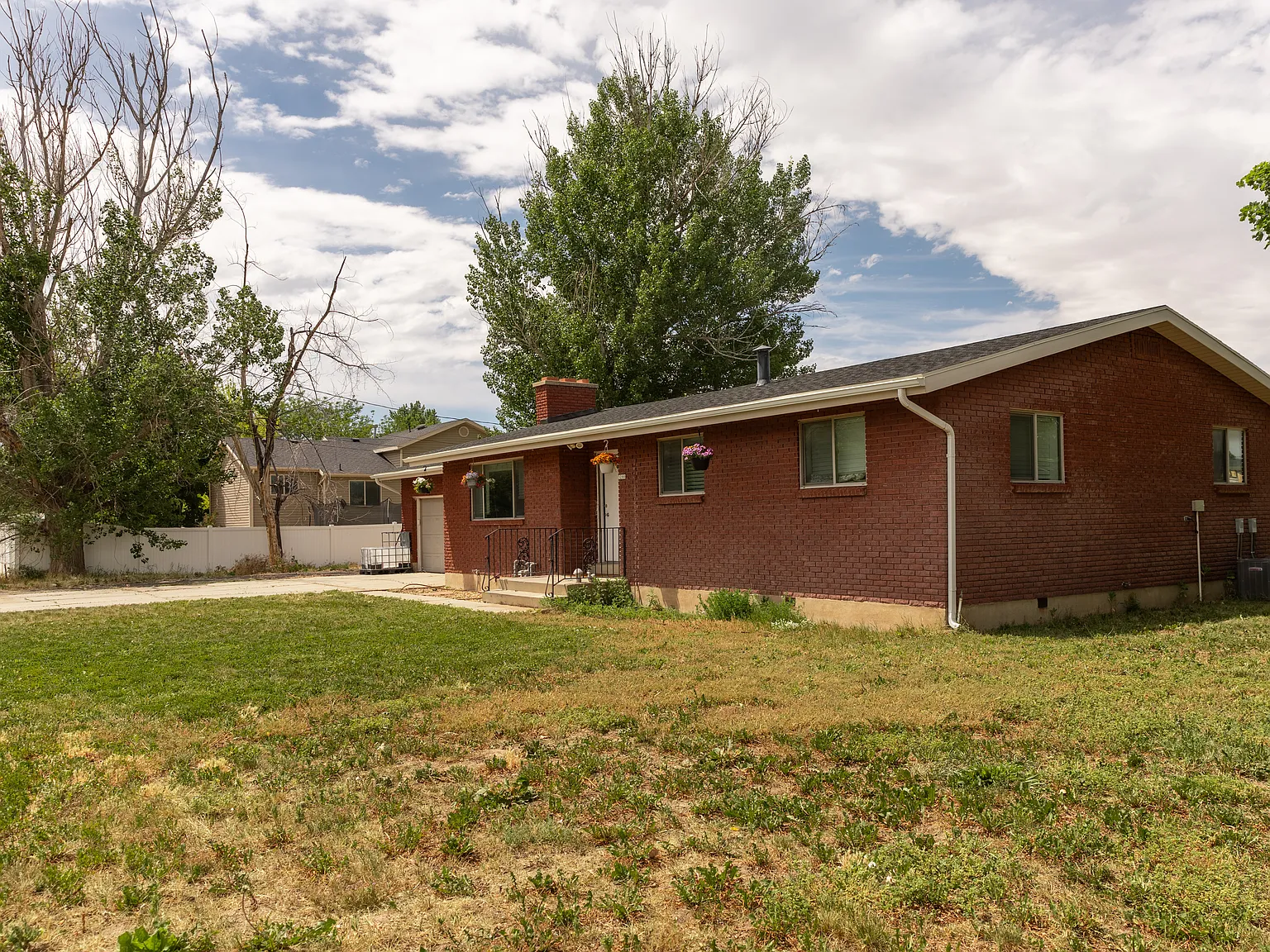 3 bed, 1576 sqft, $2,450 — Photo 3
