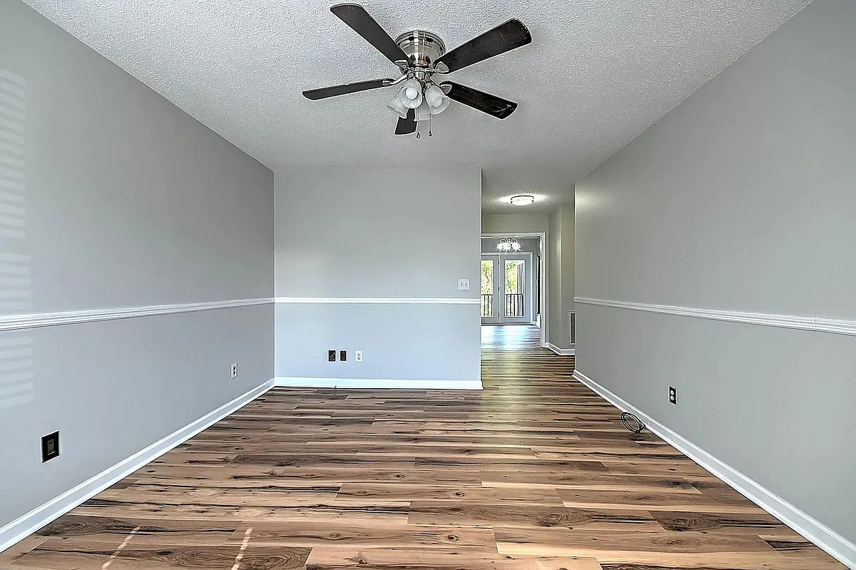 Building Photo - 243 Hunter Hills Cir #2