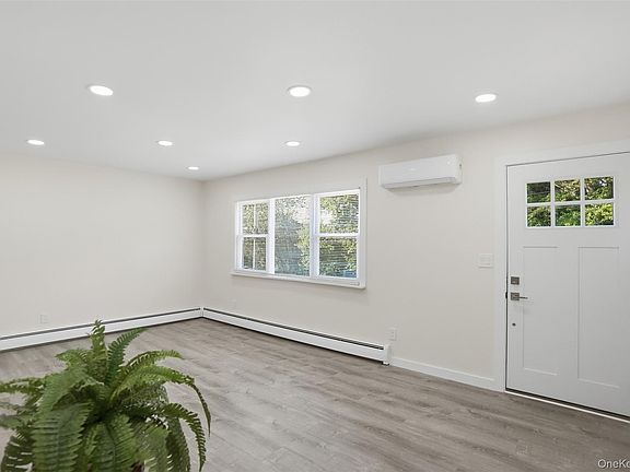 3rd image of 22 W Marshall Drive