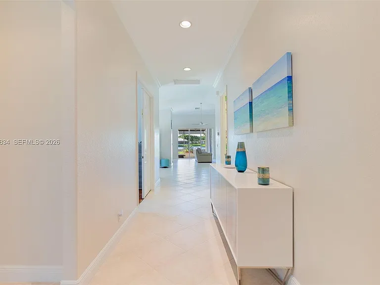 2675 Clipper Cir — Photo 3