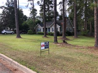 107 E Price St, Sylvester, GA 31791