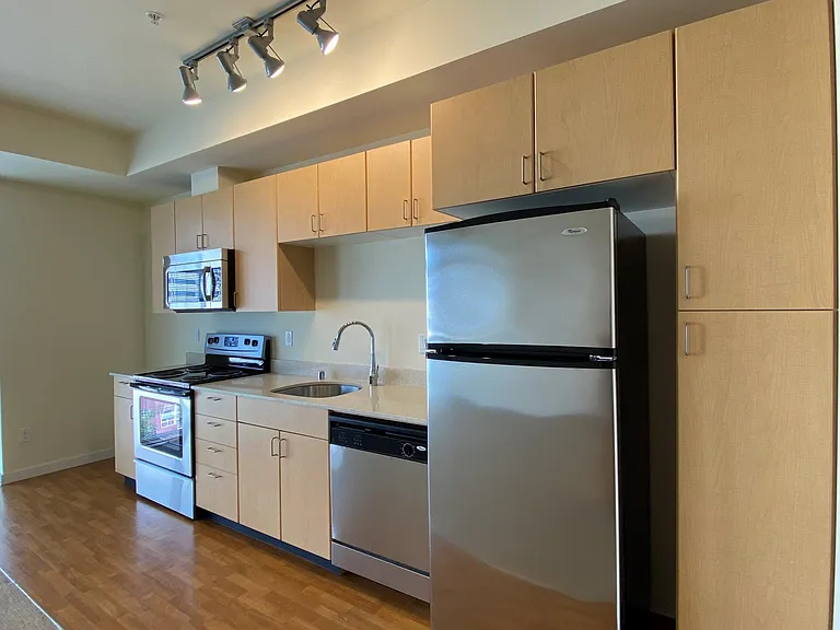 Library Place Apartments — Photo 28