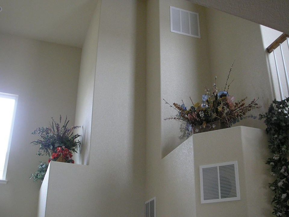 2nd image of 2421 Strawfork Dr