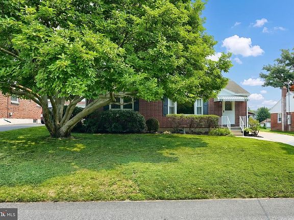 3rd image of 2135 Pleasant View Dr