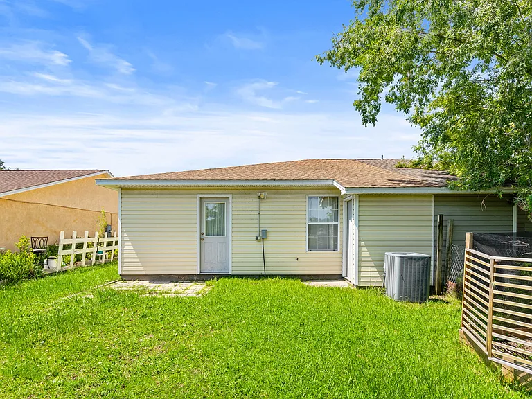 2716 Oak Hammock Dr — Photo 26