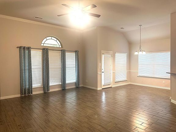 5th image of 1200 Sterling Trace Dr