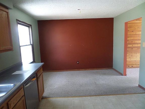 3rd image of 4240 E 28th Ave