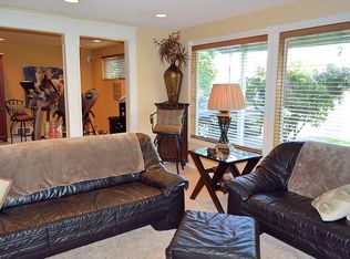 13628 Lake Rd, Lynnwood, WA 98087