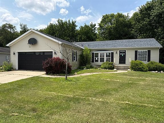3rd image of 807 Turtle Dr