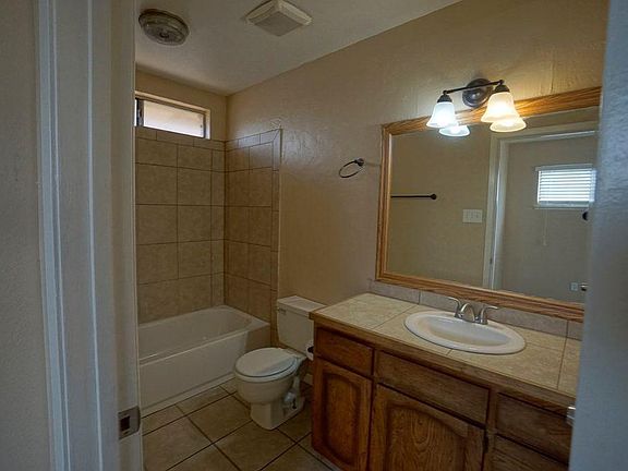 2nd image of 4118 Amistad Dr