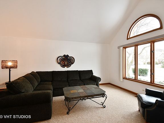 2nd image of 1660 Fox Trail Dr