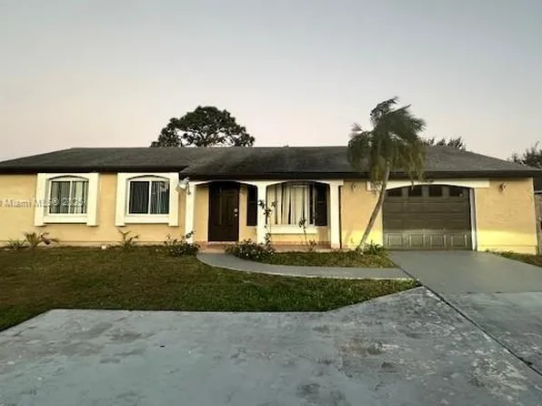 2165 SE Floresta Dr, Port Saint Lucie, FL 34984