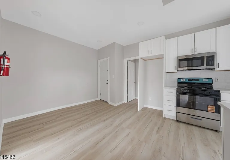 59 Henry St #B3 — Photo 3