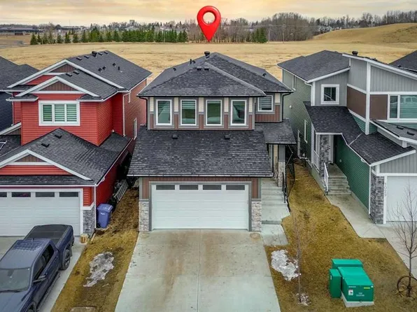 1025 N Iron Landing Way, Crossfield, AB T0M 0S0