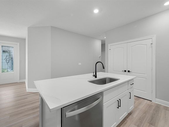 5th image of 1819 Gaiety Way