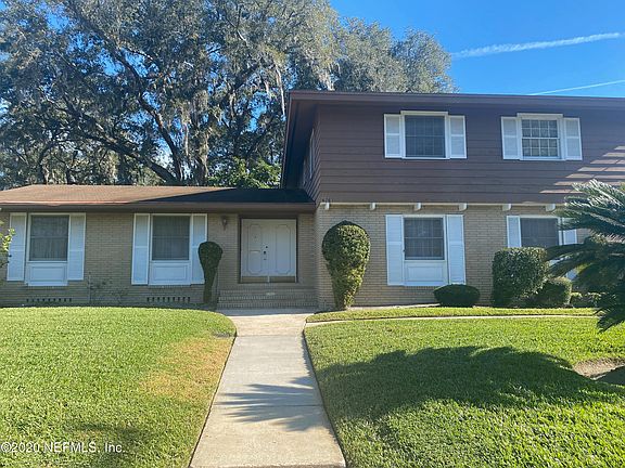 2nd image of 6767 Madrid Ave