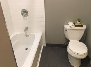 2530 N Mozart St, Chicago, IL 60647