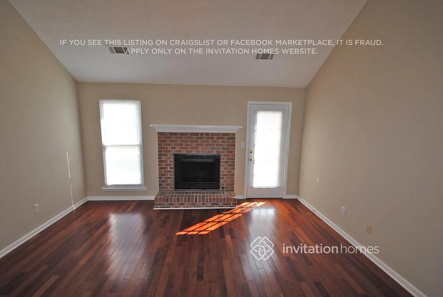 1009 Boardwalk Dr Lawrenceville, GA 30044 — Photo 2