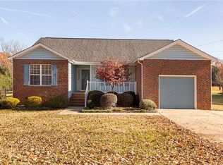 5931 Vernedale Rd, Charlotte, NC 28212