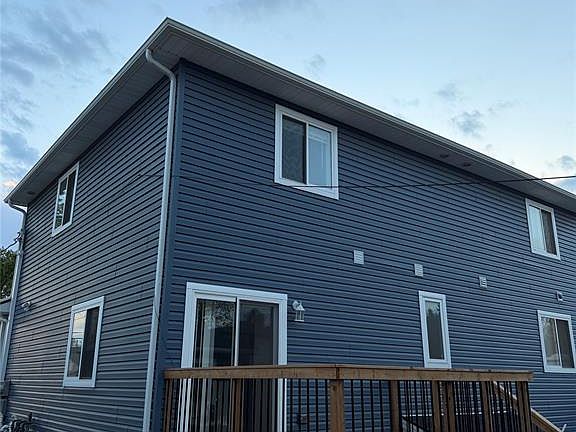 4th image of 2936 Langlois Ave