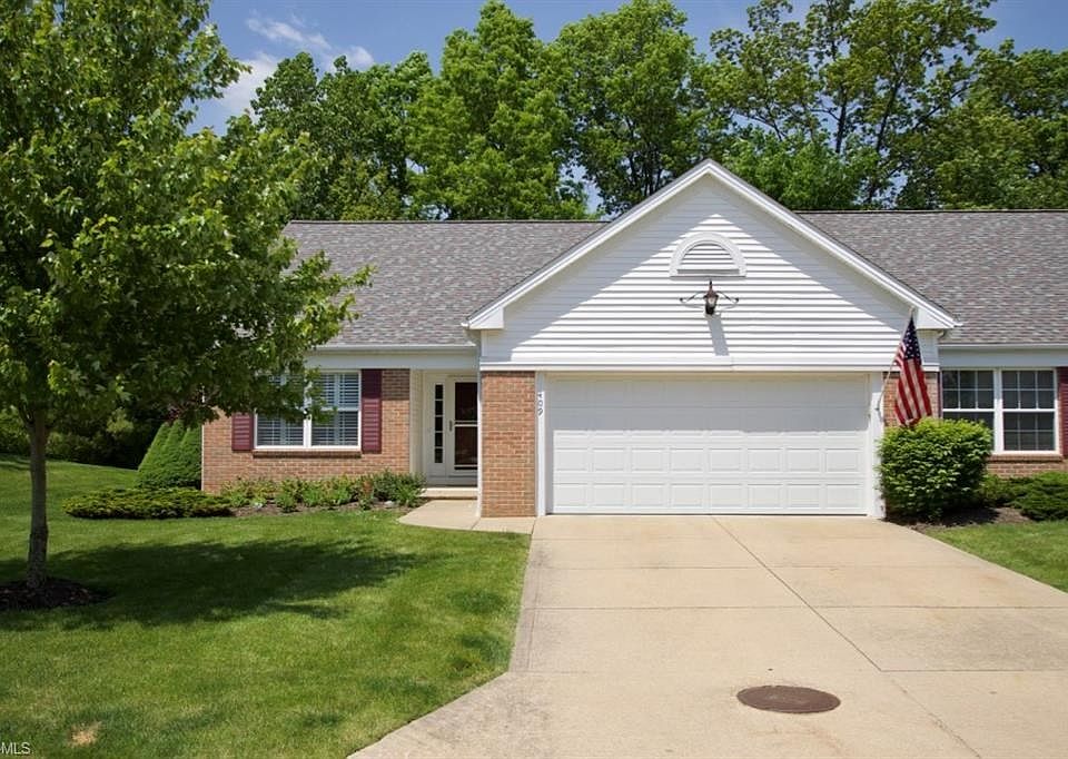 1st image of 409 W Reserve Dr