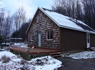 2525 N Setterbo Rd, Suttons Bay, MI 49682